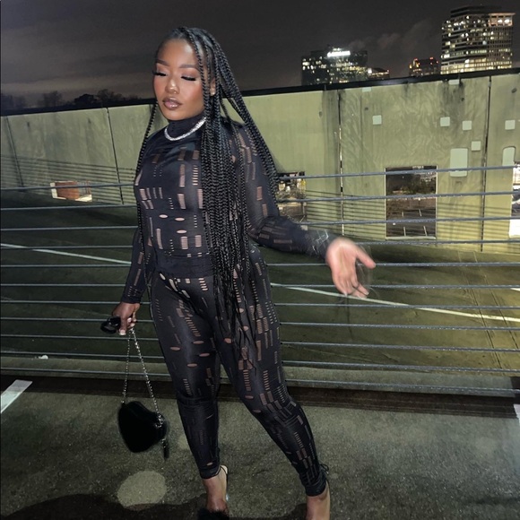 Black Ripped Set - Picture 4 of 5